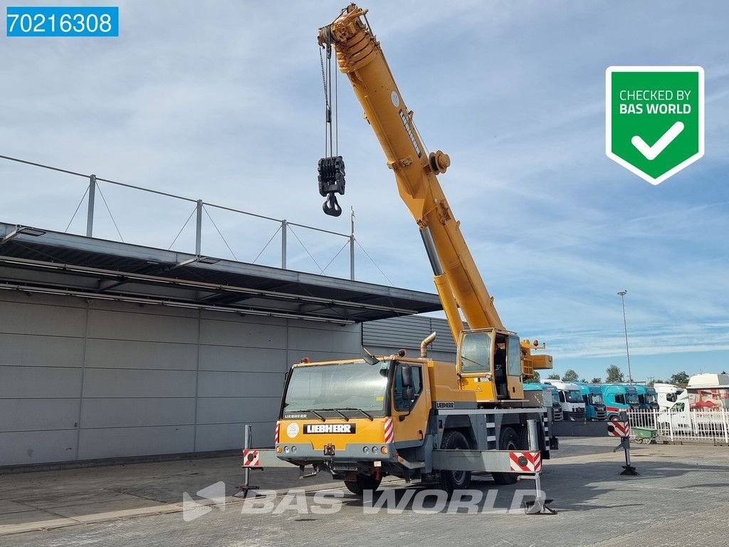 Kran des Typs Liebherr LTM1055-3.2, Gebrauchtmaschine in Veghel (Bild 1)