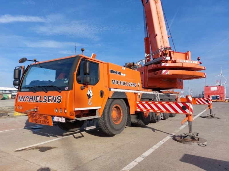 Kran of the type Liebherr LTM1100-5.2, Gebrauchtmaschine in Stabroek