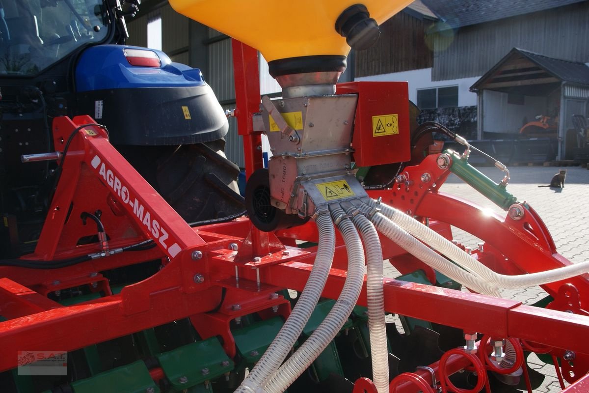 Kreiselegge van het type Agro-Masz AKTION-Scheibenegge BT 30+Uni Öko Air, Neumaschine in Eberschwang (Foto 18)