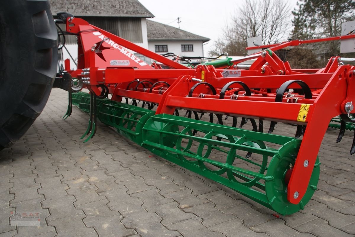 Kreiselegge of the type Agro-Masz Saatbeetkombi AU 56-NEU, Neumaschine in Eberschwang (Picture 16)