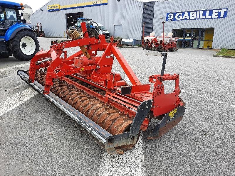 Kreiselegge du type Gregoire-Besson CORVUS, Gebrauchtmaschine en PLUMELEC (Photo 2)