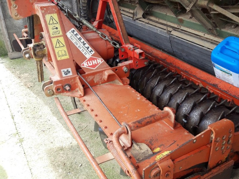 Kreiselegge van het type Kuhn Hr 302 m, Gebrauchtmaschine in BERGERES SOUS MONTMIRAIL