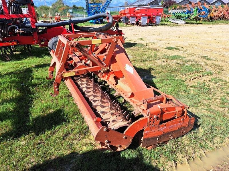 Kreiselegge du type Kuhn HR 4002 D, Gebrauchtmaschine en SAINT-GERMAIN DU PUY (Photo 2)