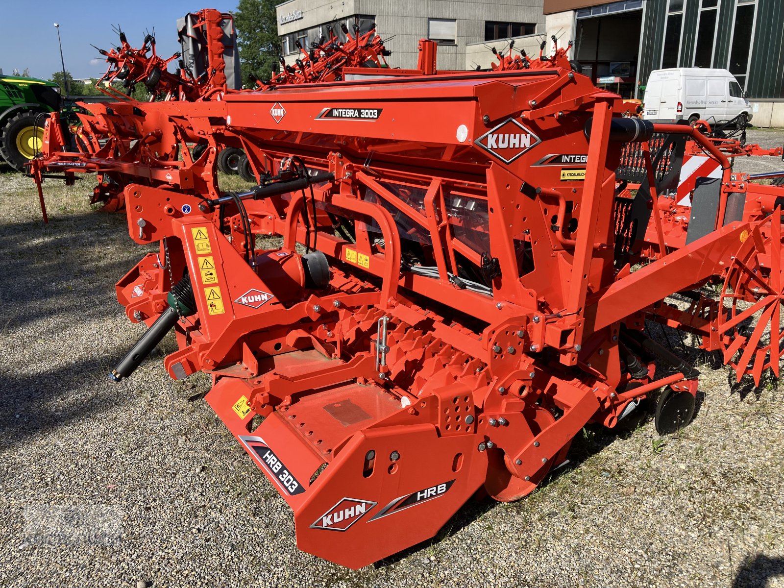 Kreiselegge of the type Kuhn HRB 303 D, Neumaschine in Ravensburg (Picture 1)