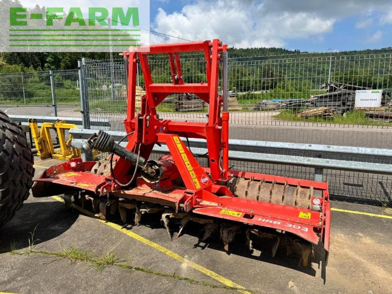 Kreiselegge tip Kuhn hrb303d, Gebrauchtmaschine in CHAUVONCOURT (Poză 1)