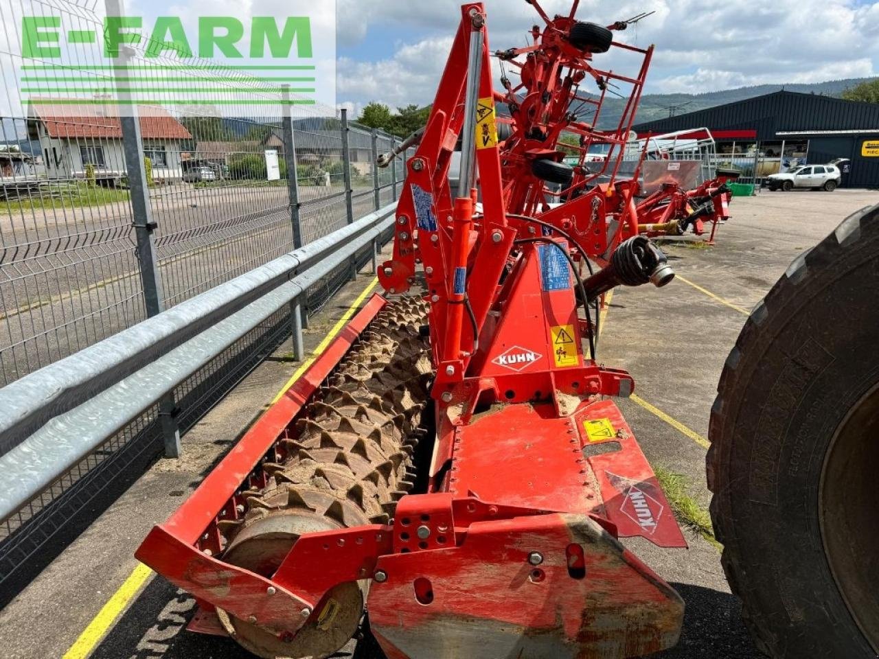 Kreiselegge tip Kuhn hrb303d, Gebrauchtmaschine in CHAUVONCOURT (Poză 3)