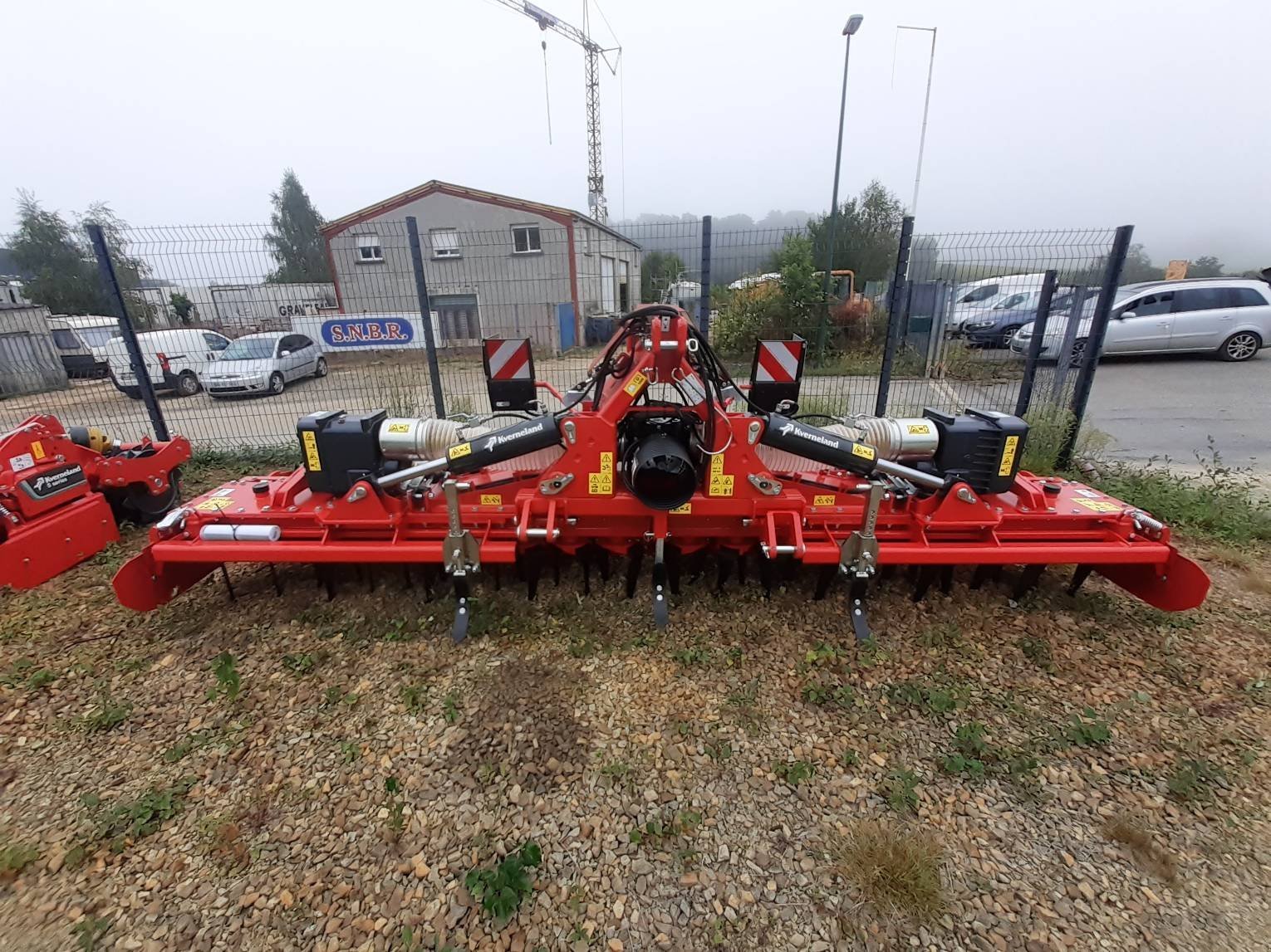 Kreiselegge του τύπου Kverneland Herse rotative FOLD ADVANCE 4.5M Kverneland, Gebrauchtmaschine σε SAINT CLAIR SUR ELLE (Φωτογραφία 1)