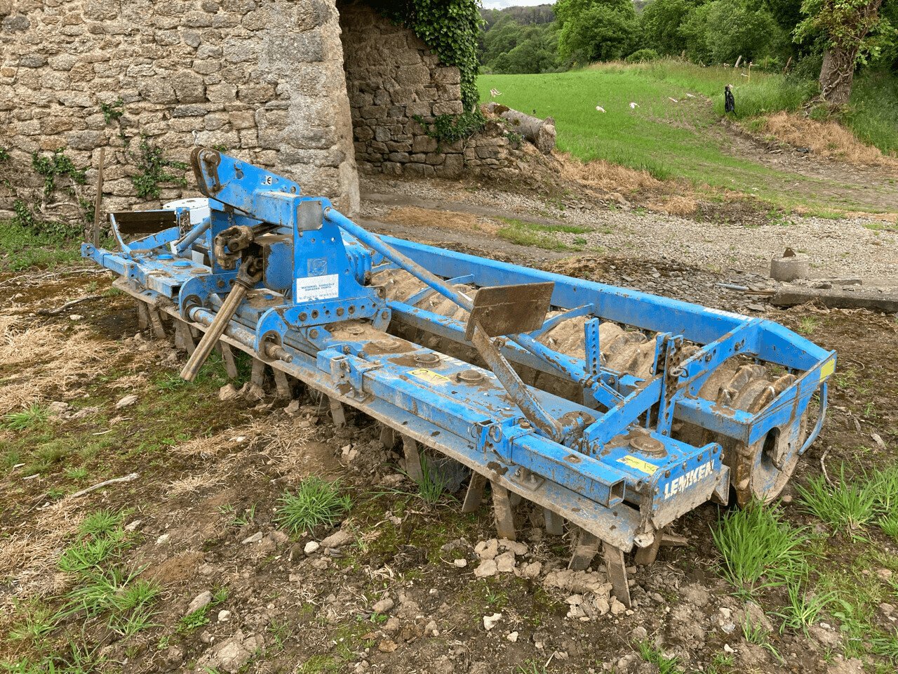 Kreiselegge van het type Lemken HERSE ZIRKON 7/400, Gebrauchtmaschine in PONTIVY (Foto 4)