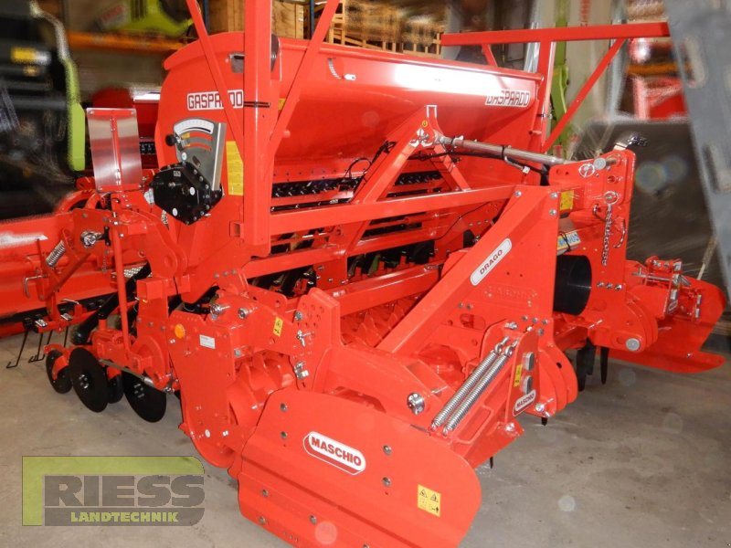 Kreiselegge of the type Maschio DC-Claasic 2500 + DAMA 250 20 Corex +, Neumaschine in Homberg/Ohm - Maulbach (Picture 1)