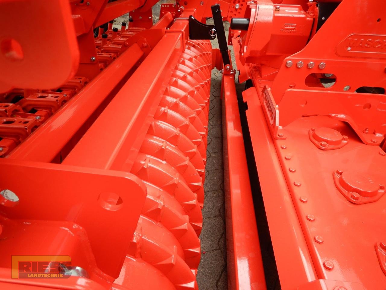 Kreiselegge of the type Maschio DM-CLASSIC 3000 SCM  DAMA 300 24 Corex+, Neumaschine in Homberg/Ohm - Maulbach (Picture 5)