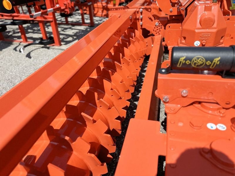 Kreiselegge van het type Maschio FALCO SUPER 5000 Kreiselegge klappbar, Neumaschine in St. Marienkirchen (Foto 9)