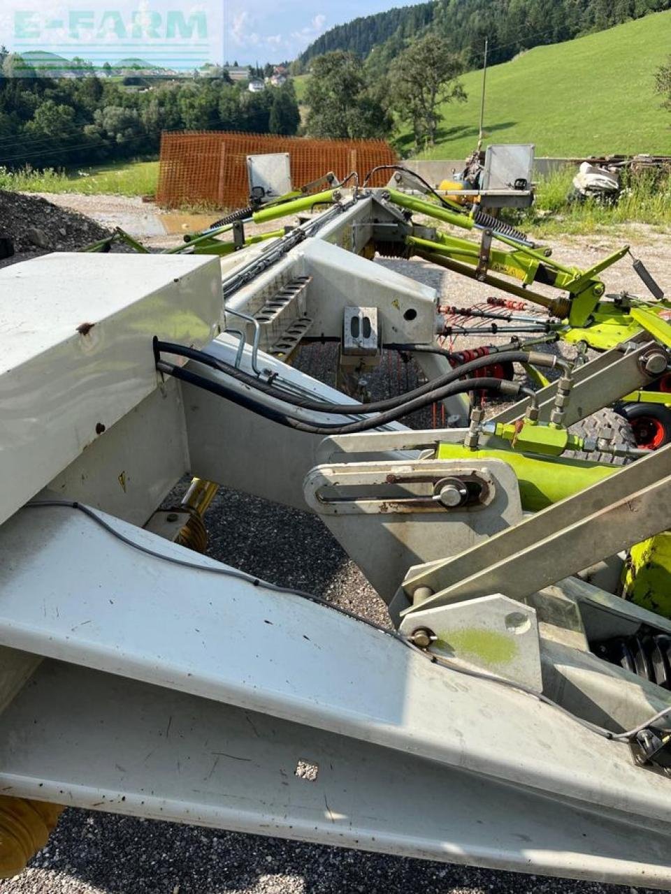 Kreiselheuer van het type CLAAS liner 3000, Gebrauchtmaschine in RUDEN (Foto 8)