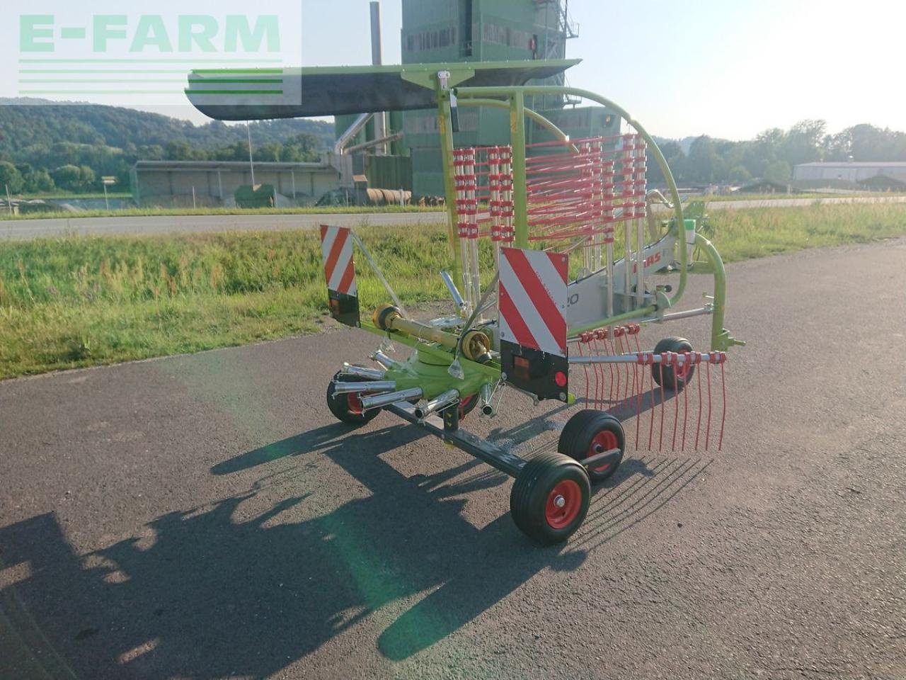 Kreiselheuer tipa CLAAS liner 370 tandem, Gebrauchtmaschine u ILZ (Slika 3)