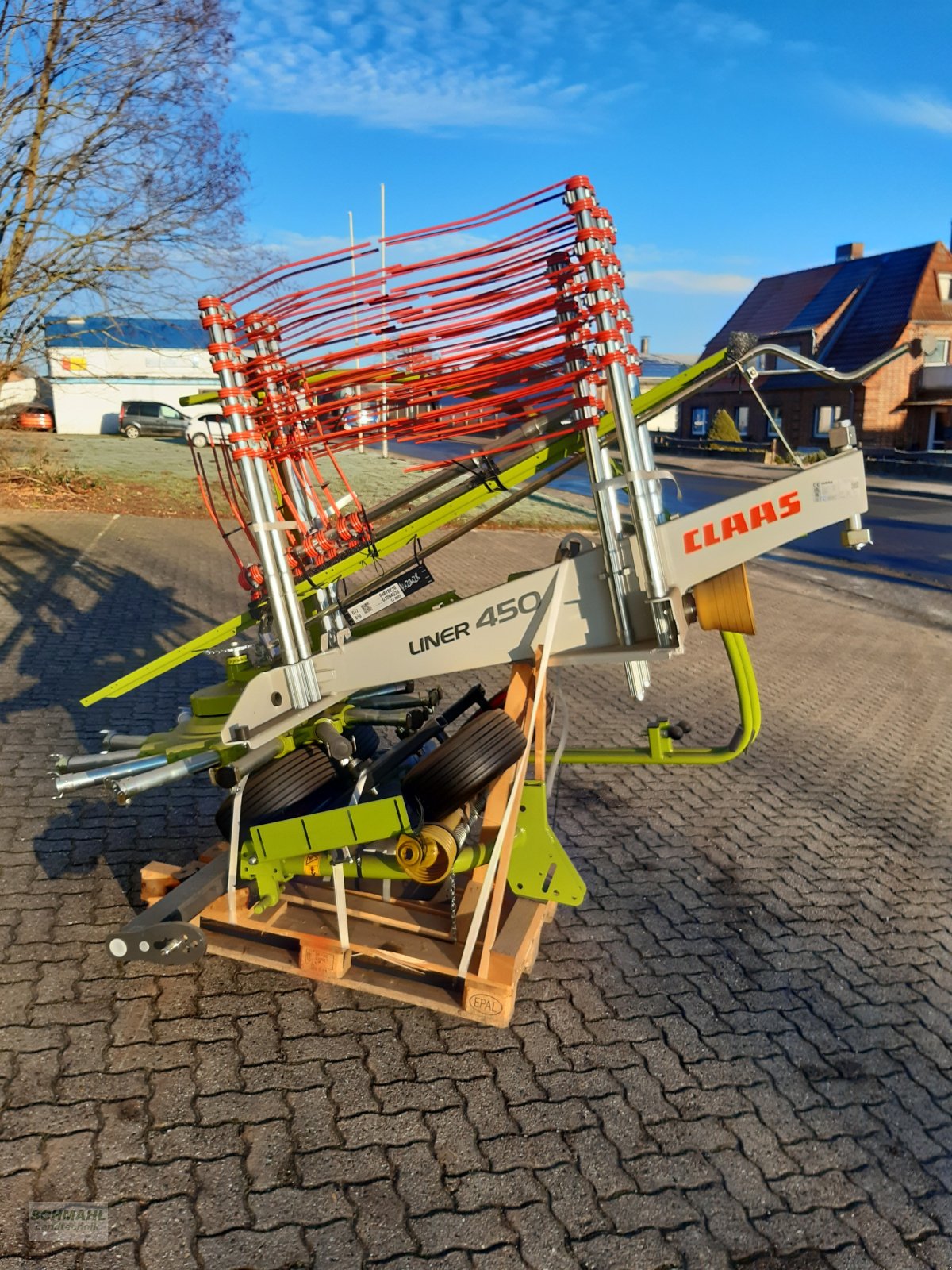 Kreiselheuer des Typs CLAAS LINER 450, Neumaschine in Oldenburg in Holstein (Bild 1)