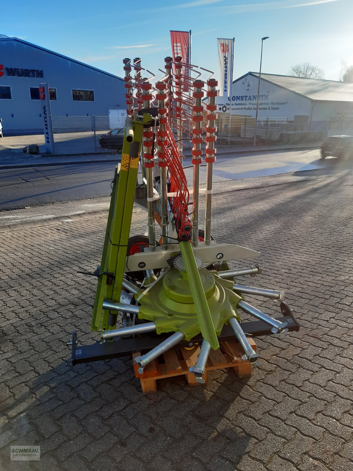 Kreiselheuer des Typs CLAAS LINER 450, Neumaschine in Oldenburg in Holstein (Bild 3)