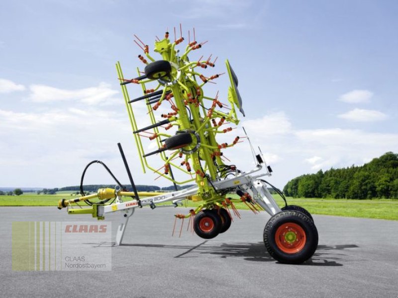 CLAAS VOLTO 1100 mit RANDSTREUTUCH