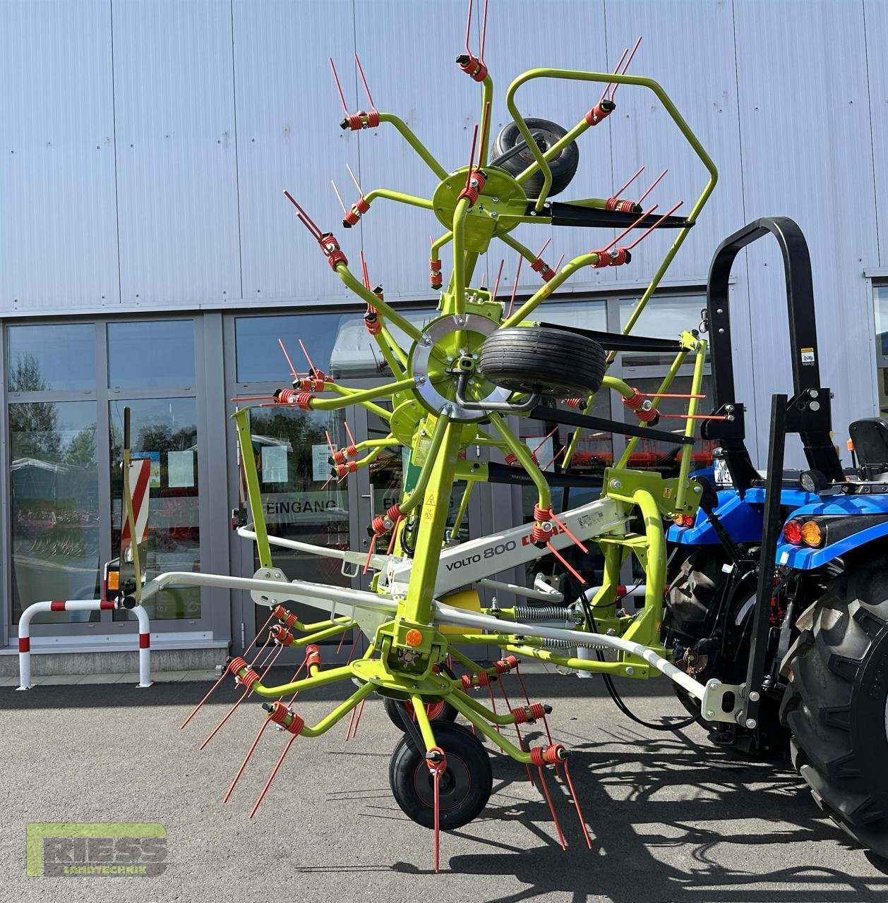 Kreiselheuer del tipo CLAAS VOLTO 800, Neumaschine en Homberg (Ohm) - Maulbach (Imagen 2)