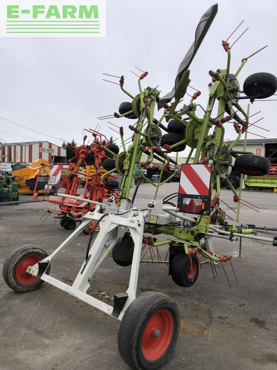 Kreiselheuer typu CLAAS volto 900 t, Gebrauchtmaschine w BLENDECQUES (Zdjęcie 4)