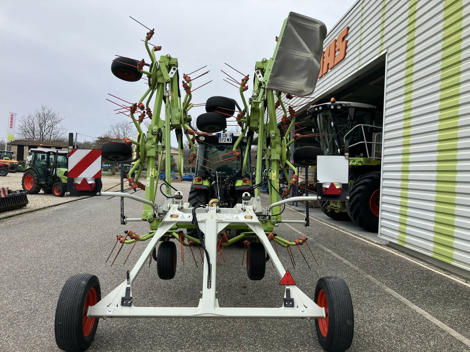 Kreiselheuer of the type CLAAS VOLTO 900 T, Gebrauchtmaschine in AILLAS (Picture 3)