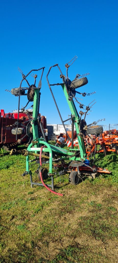 Kreiselheuer tip Deutz-Fahr 6821, Gebrauchtmaschine in ST MARTIN EN HAUT (Poză 2)