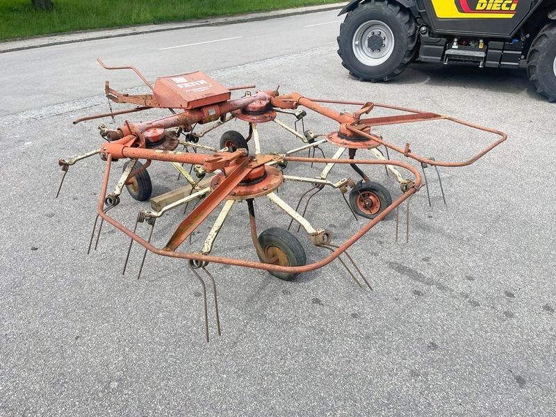 Kreiselheuer des Typs Fahr Kreiselheuer gezogen, Gebrauchtmaschine in St. Marienkirchen (Bild 7)