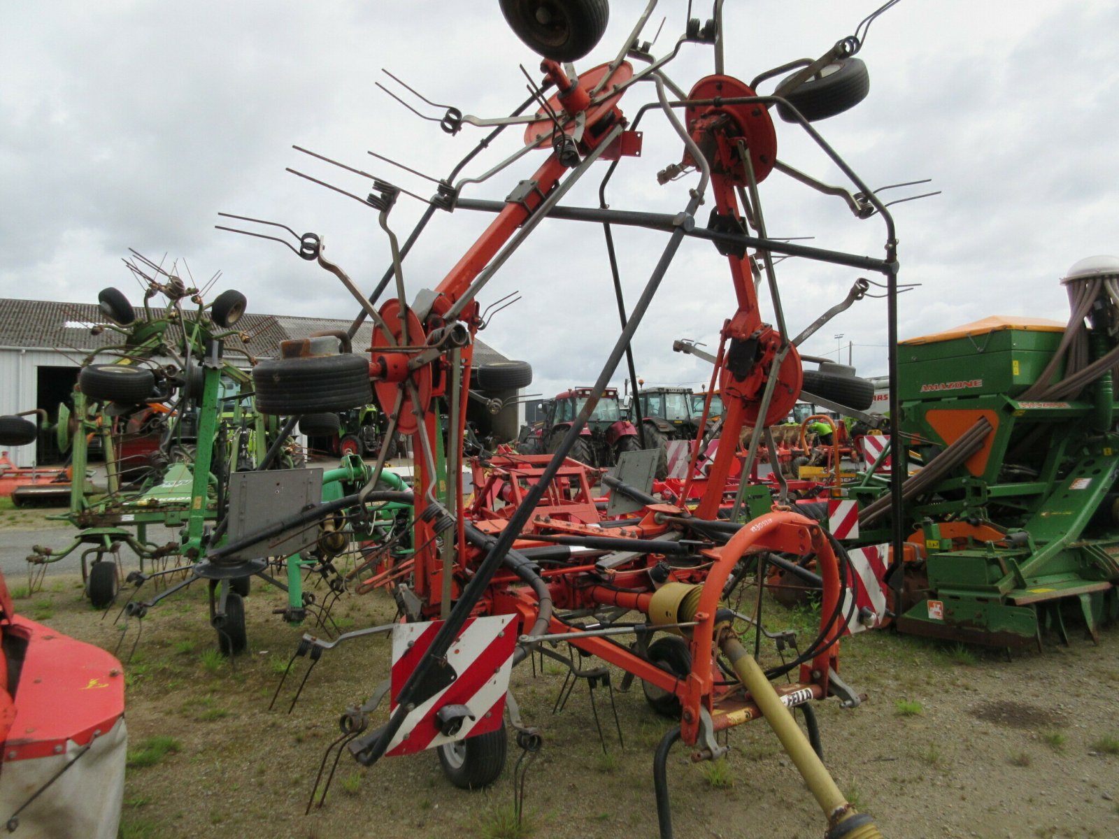 Kreiselheuer of the type Fella FANEUSE  FELLA TH800 HYD, Gebrauchtmaschine in PLOUIGNEAU (Picture 1)