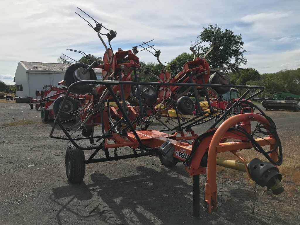 Kreiselheuer van het type Fella TH 901 TRANS ., Gebrauchtmaschine in UZERCHE (Foto 2)