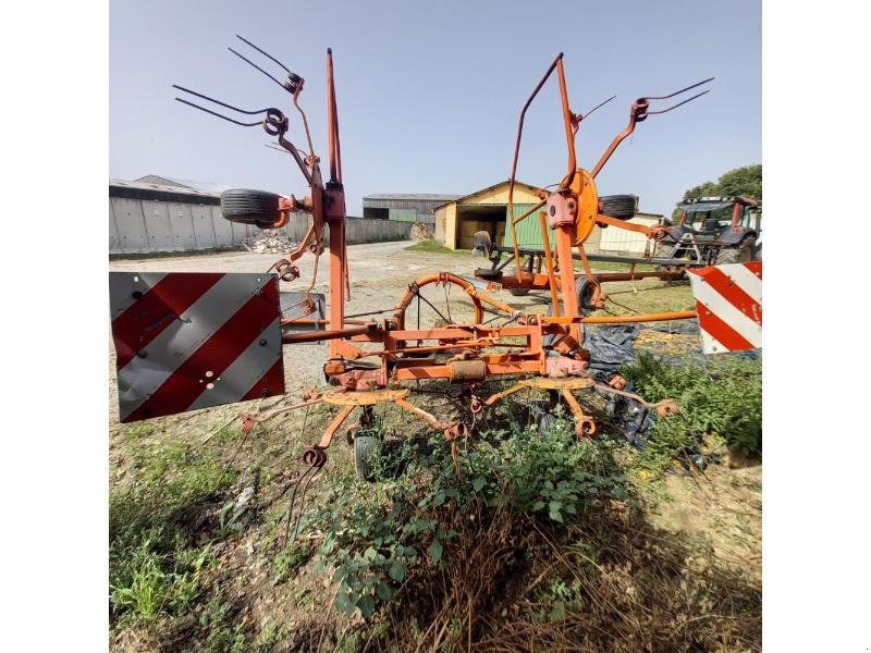 Kreiselheuer of the type Fella TH450D, Gebrauchtmaschine in ANTIGNY (Picture 3)