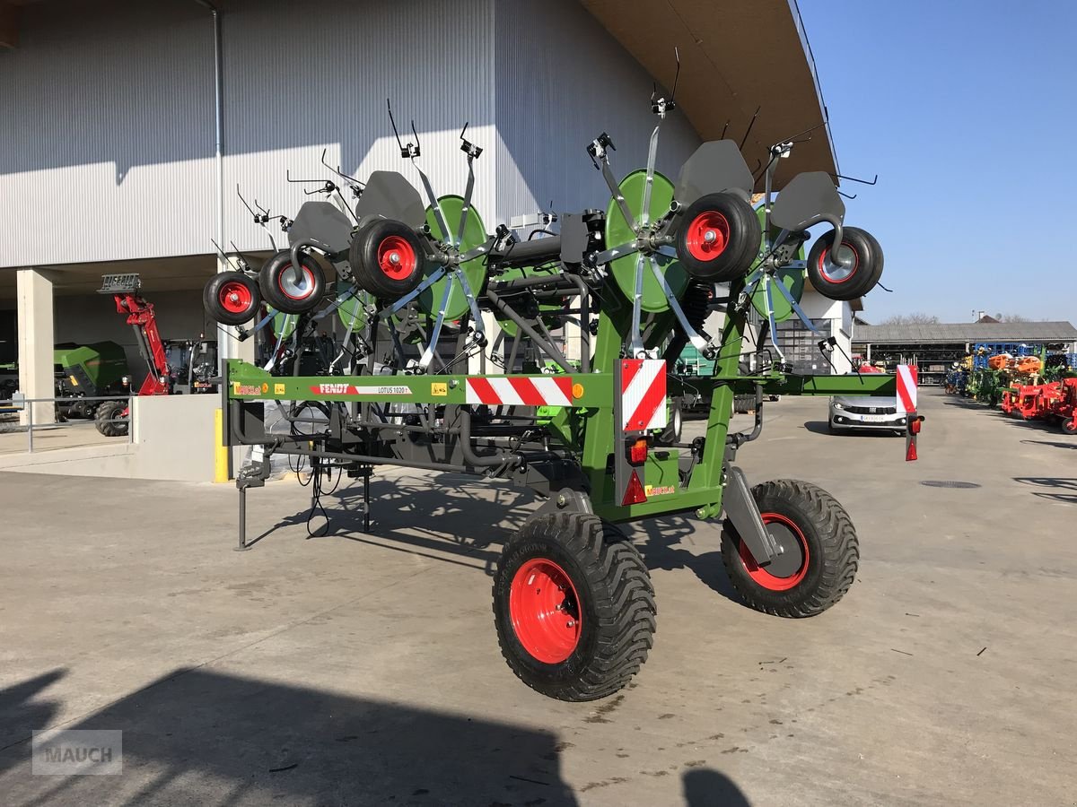 Kreiselheuer van het type Fendt Lotus 1020T, Vorführmaschine in Burgkirchen (Foto 7)