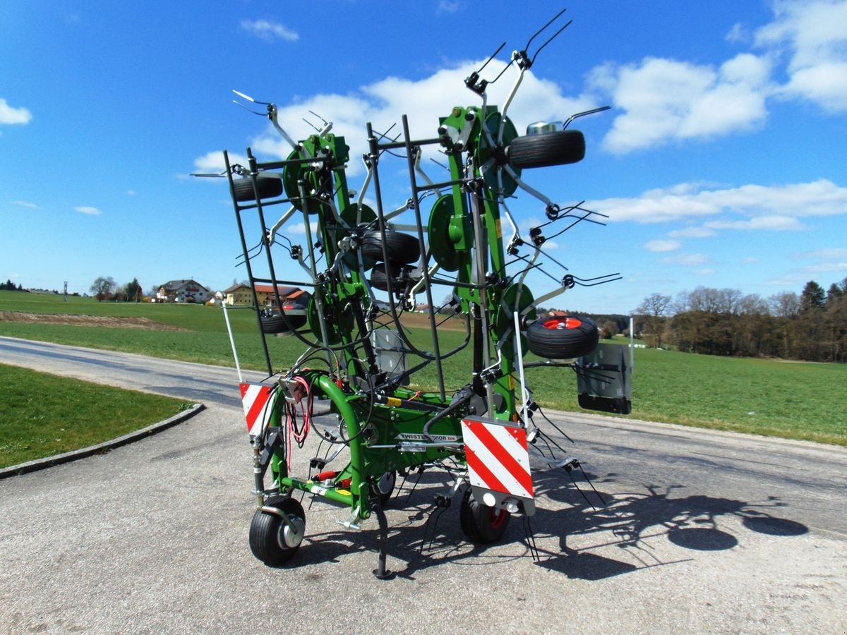 Kreiselheuer des Typs Fendt Twister 8608 DN, Neumaschine in Neukirchen am Walde  (Bild 2)