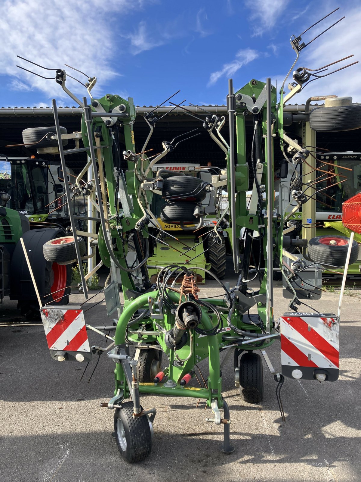 Kreiselheuer du type Fendt TWISTER 8608 DN, Gebrauchtmaschine en BLENDECQUES (Photo 1)