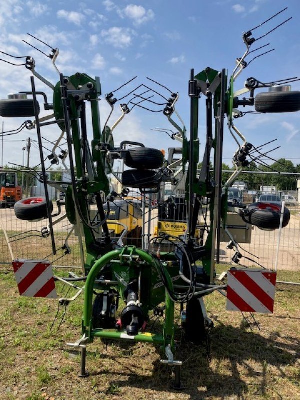 Kreiselheuer of the type Fendt Twister 8608 DN, Neumaschine in Gera (Picture 1)