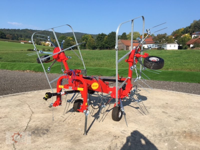 Kreiselheuer des Typs Jar-Met 5,2m Heuwender Hydr. Klappbar, Neumaschine in Tiefenbach