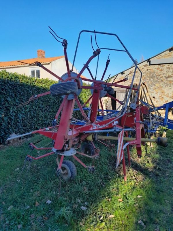 Kreiselheuer van het type JF Stoll Z585 PRO, Gebrauchtmaschine in Doué-en-Anjou (Foto 2)