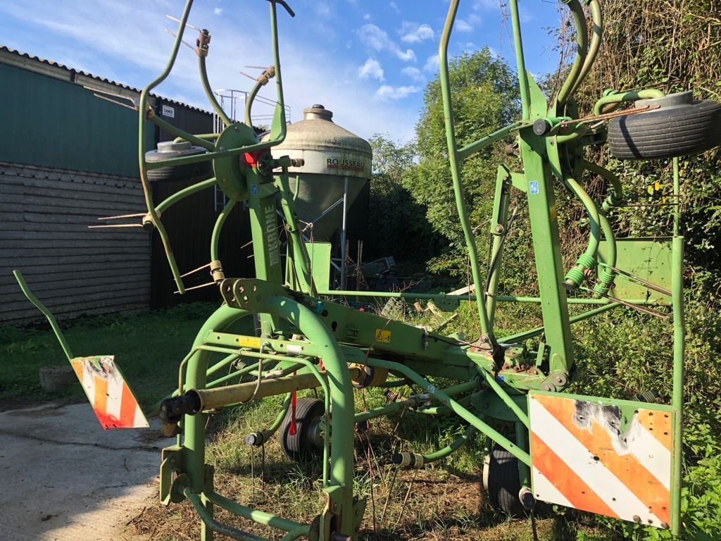 Kreiselheuer of the type Krone KW 550 4/7, Gebrauchtmaschine in Aubiet (Picture 1)