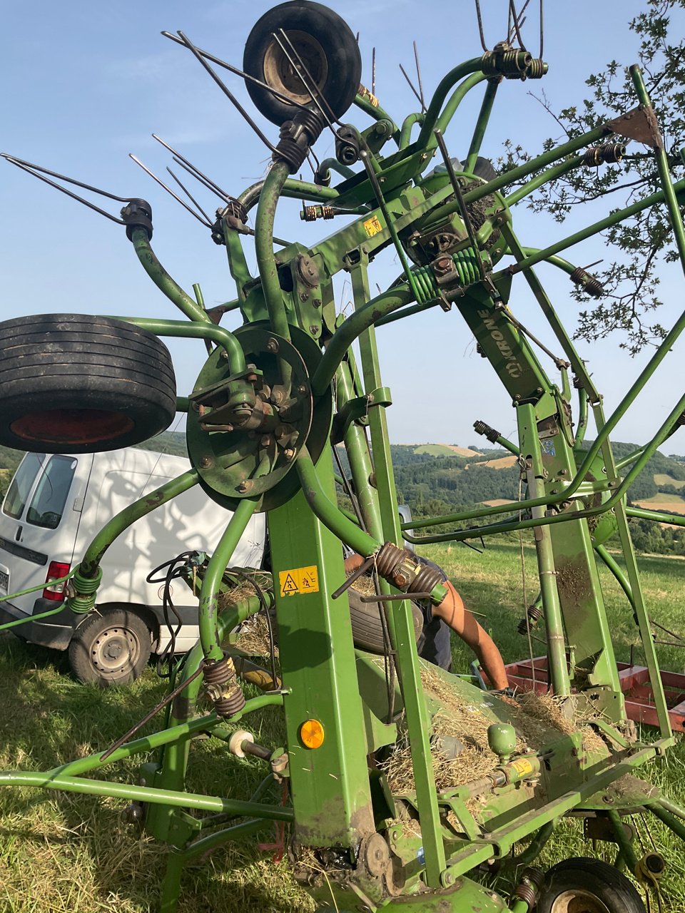 Kreiselheuer типа Krone Kw 7.70, Gebrauchtmaschine в MORLHON LE HAUT (Фотография 4)