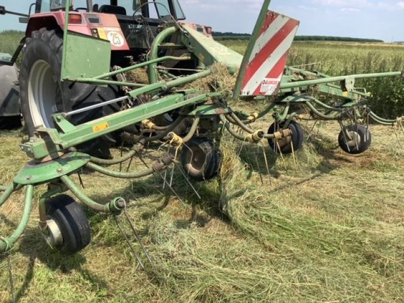 Kreiselheuer of the type Krone KW550, Gebrauchtmaschine in les hayons (Picture 2)