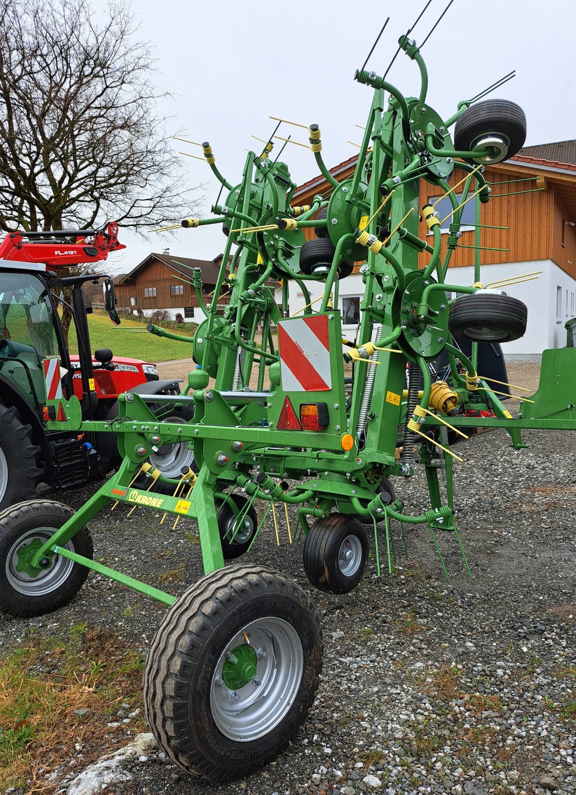 Kreiselheuer of the type Krone KWT 8.82/8, Neumaschine in Wertach (Picture 4)