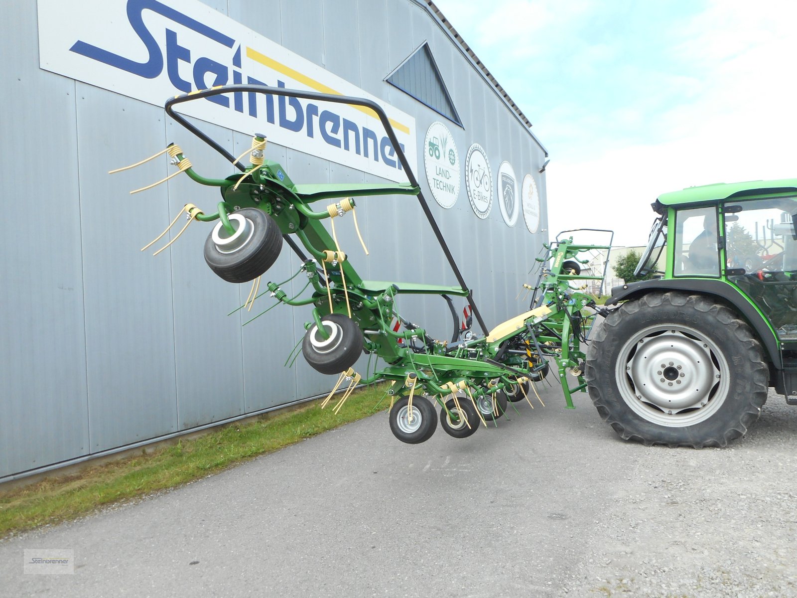 Kreiselheuer of the type Krone Vendro 1120, Neumaschine in Wörnitz (Picture 5)