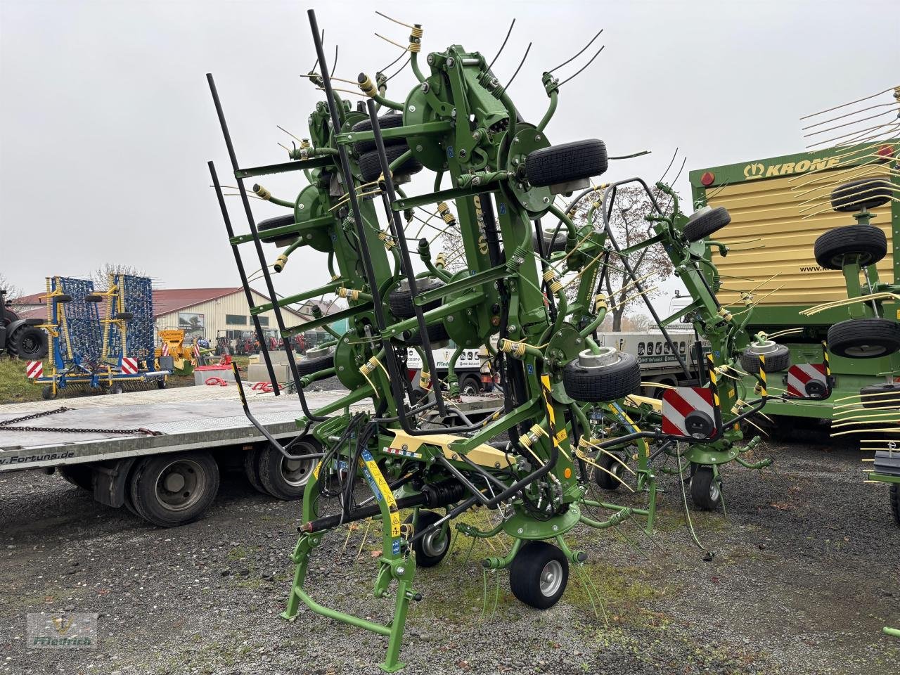 Kreiselheuer des Typs Krone Vendro 1120, Neumaschine in Bad Lausick (Bild 1)