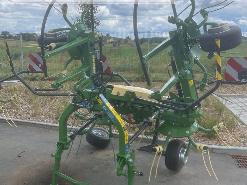 Kreiselheuer of the type Krone VENDRO 470 (KW103-22), Neumaschine in Nabburg (Picture 1)