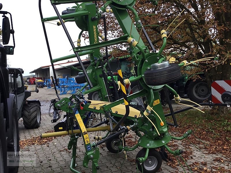 Kreiselheuer of the type Krone Vendro 680, Neumaschine in Bodenkirchen (Picture 4)