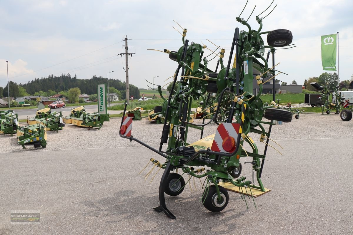 Kreiselheuer of the type Krone Vendro 820 Highland, Neumaschine in Gampern (Picture 3)