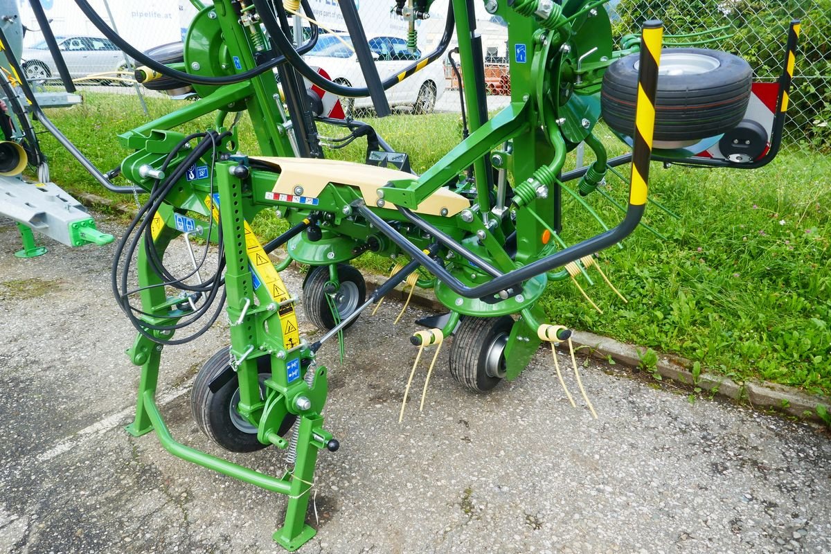 Kreiselheuer del tipo Krone Vendro 820, Gebrauchtmaschine In Villach (Immagine 10)