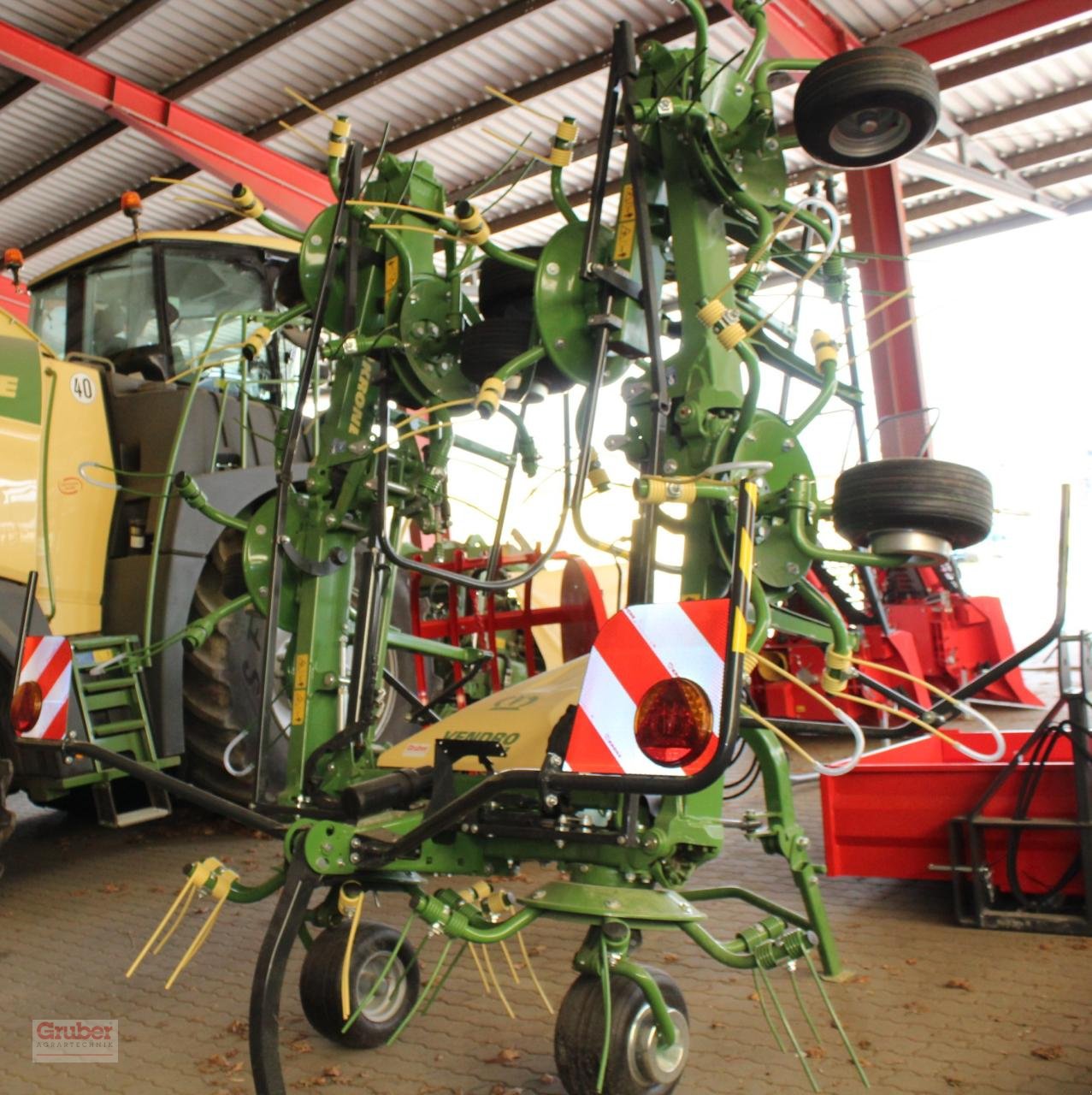 Kreiselheuer of the type Krone Vendro 900, Neumaschine in Leipzig OT Engelsdorf (Picture 4)