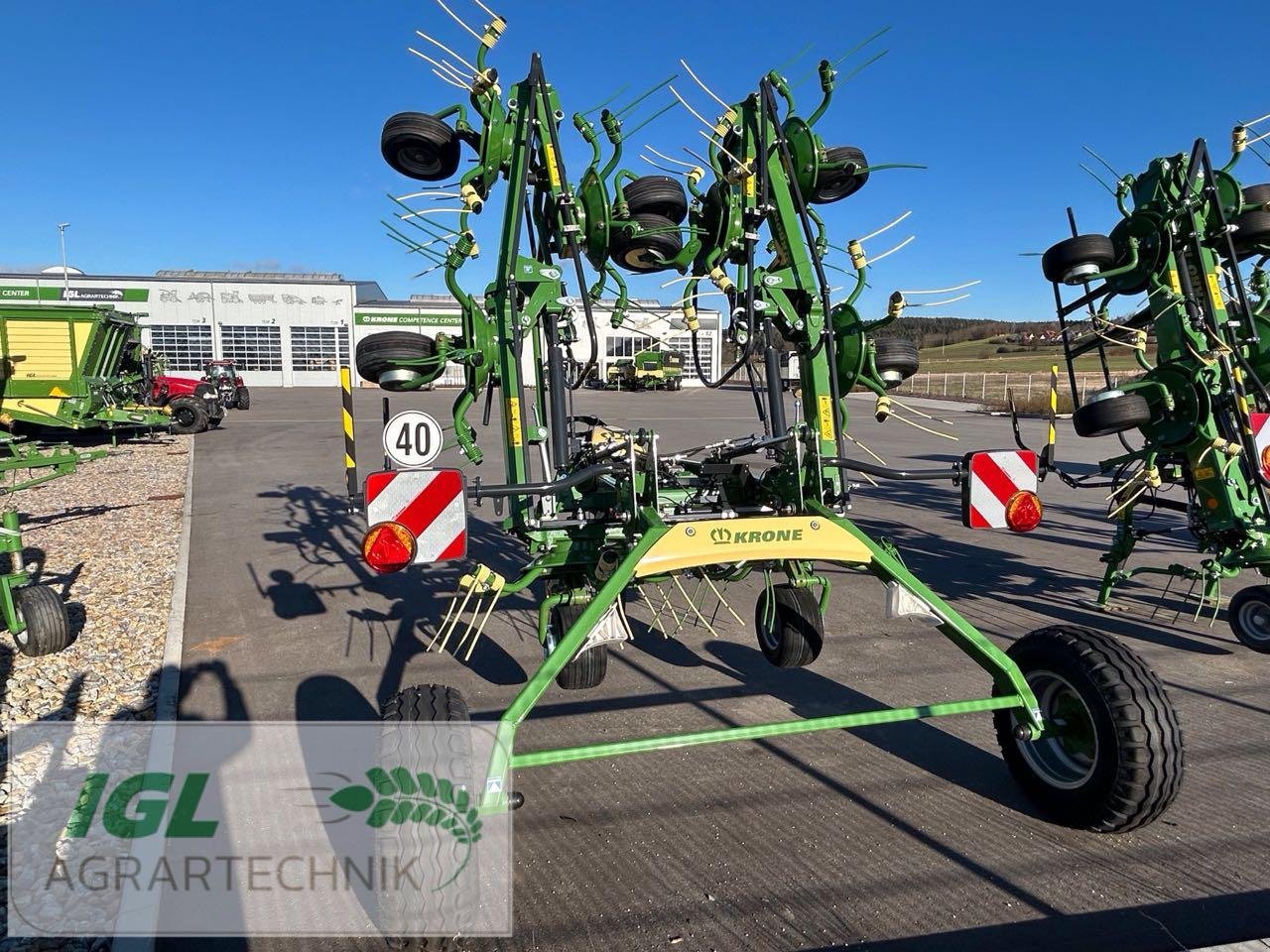 Kreiselheuer des Typs Krone Vendro T 900, Neumaschine in Nabburg (Bild 3)