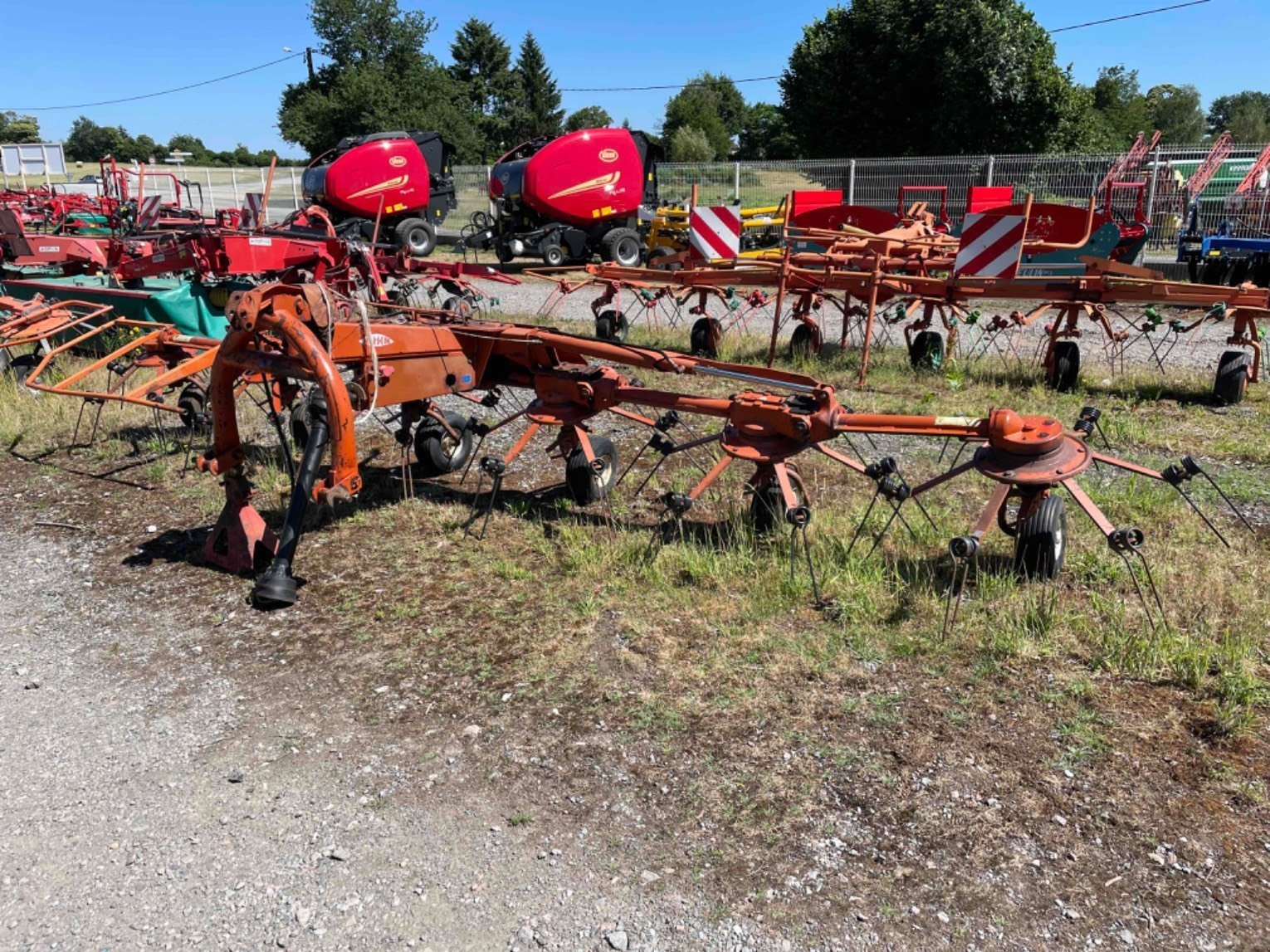 Kreiselheuer tipa Kuhn Faneur 6301 Kuhn, Gebrauchtmaschine u LA SOUTERRAINE (Slika 1)