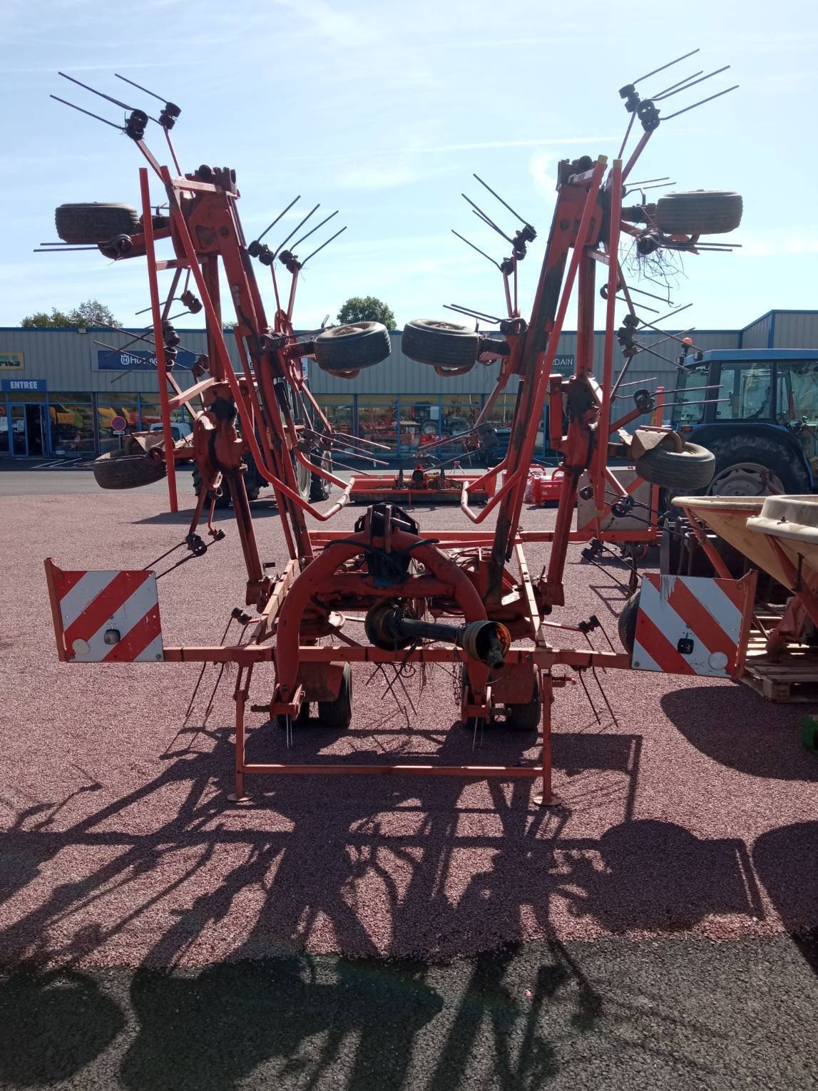 Kreiselheuer del tipo Kuhn Faneur GF8501MH Kuhn, Gebrauchtmaschine In LA SOUTERRAINE (Immagine 2)