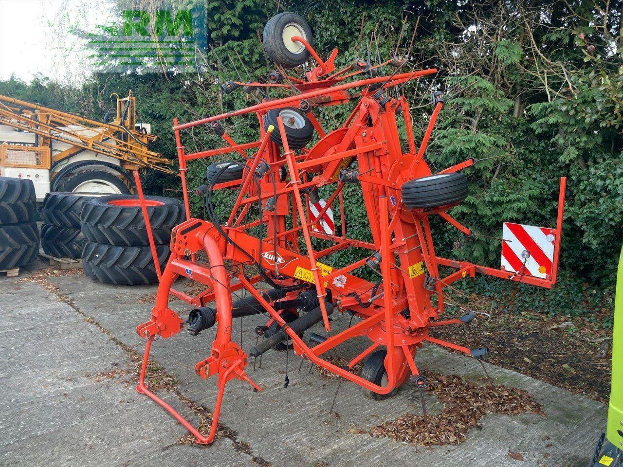 Kreiselheuer of the type Kuhn GDF7802, Gebrauchtmaschine in WILBERFOSS, YORK (Picture 1)