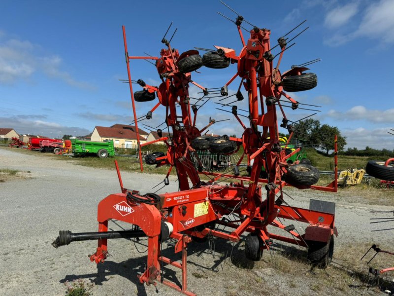 Kreiselheuer del tipo Kuhn Gf 10601 TO -  DESTOCKAGE, Gebrauchtmaschine en GUERET (Imagen 1)